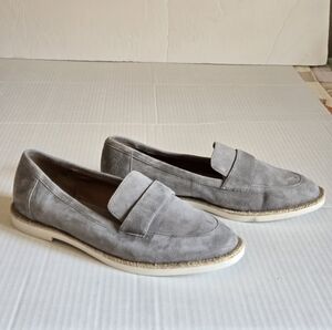 Women's Casalon Gray Suede Loafers Size 8.5 M